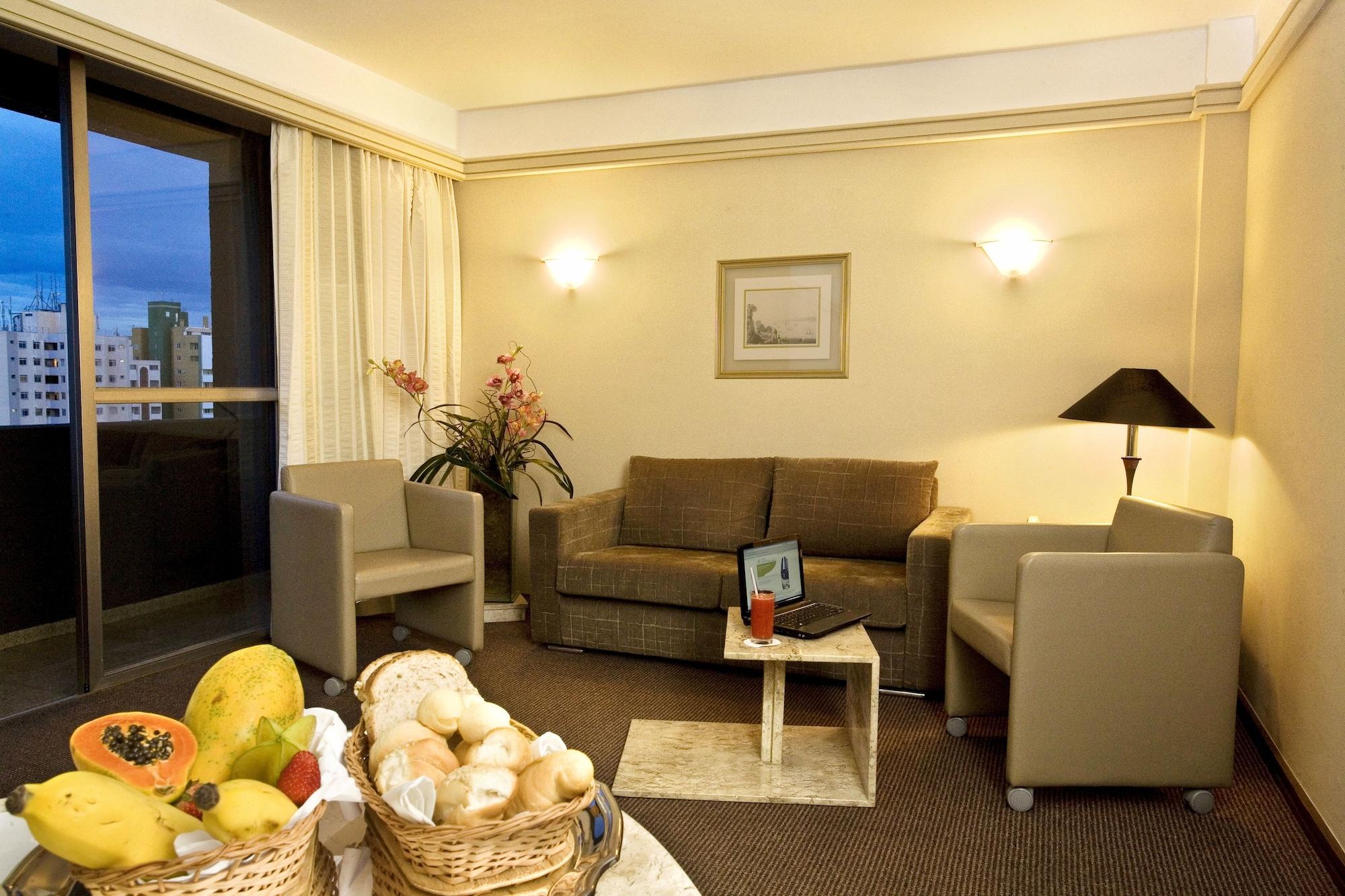 Alta Reggia Plaza Hotel Curitiba Kültér fotó
